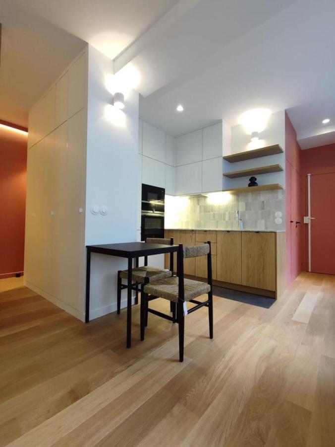 Suite Confortable Sur Le Canal Saint-Martin / Republique Paris Bagian luar foto